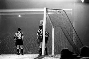 Division one football Liverpool v Newcastle 1969 / 70 Season. February 1970 70-1714-007