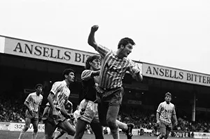 Divison One match Aston Villa 6 -2 Everton held at Villa Park. 5th November 1989