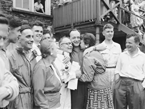 00369 Prints: Donald Campbell breaks the Water Speed Record in Bluebird K7 on Ullswater, 23rd July 1955