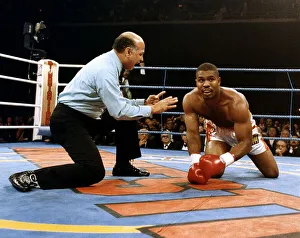 Donovan Razor Ruddock Boxing Heavyweight takes the count on the first knock down in his