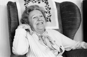 00415 Prints: Doris Hare MBE, December 1971. Doris Hare stars as Stan Butlers widowed mother
