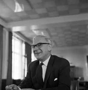 01157 Prints: Dr Archibald Russell, the retiring chairman of the British Aircraft Corporation