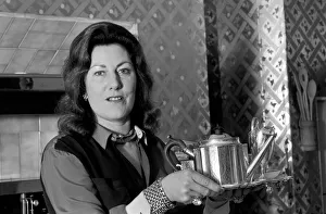 00057 Prints: Drink Tea: A lady from high society shows how she makes her idea of a Perfect Cup of Tea