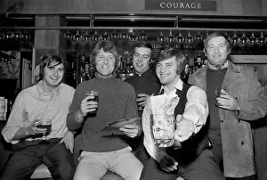 Drinking. Men in Pubs: Dockers start fund for the duke. In the bar of the Felmongers Arms
