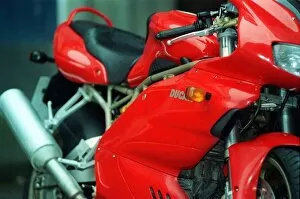 00147 Collection: DUCATI 900ss January 1999 Fairing handlebars indicator motorcycle motorbike