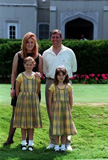 00128 Prints: Duchess Of York, July 1998 With Prince Andrew and their two daughters Eugenie