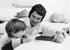 Musicians And Composers Prints: Dudley Moore - September 1978 Actor / comedian and pianist with his two