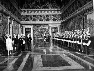 01440 Prints: The Duke of Edinburgh. THE QUEEN AND PRINCE PHILIP DURING A ROYAL VISIT TO ITALY