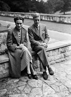 00168 Prints: Duke of Windsor and Duchess of Windsor September 1939 arrive in England