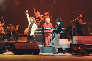 00874 Prints: Duran Duran in concert. Pictures circa 14th March 1989 The group were