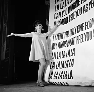 Dusty Springfield, star of the pantomime Merry King Cole which opens at the Empire