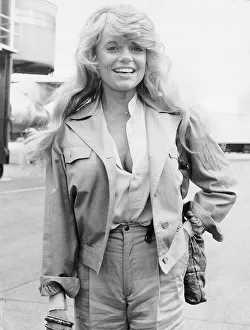 Dyan Cannon actress at Heathrow airport - July 1979 DBase