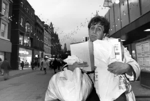 00519 Prints: Eamon O Neal, TV Presenter, Stocking Up for Christmas on Granada TV