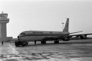 01273 Prints: In the early hours of this morning a huge freight plane was loaded up at Gatwick Airport