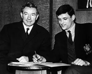 Eddie Colquhoun signs for West Brom, February 1967, manager Jimmy Hagan looks