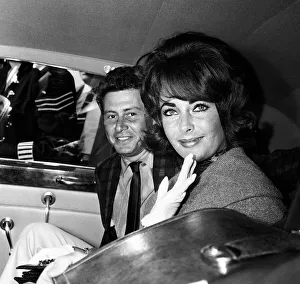 Eddie Fisher Sept 1960 With Wife Elizabeth Taylor Actress At London
