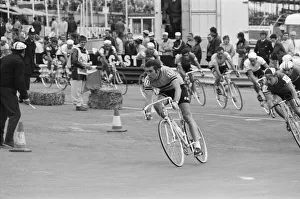 Bike Prints: Eddy Merckx (Belgium rider number 21 - centre of the picture