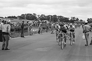 Bike Prints: Eddy Merckx (Belgium rider number 21- leading in this picture