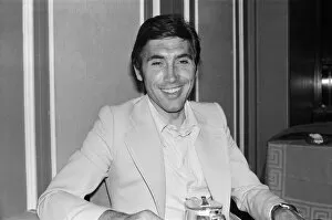 Racing Collection: Eddy Merckx, world champion cyclist from Belgium, pictured in 1977 in his hotel in London