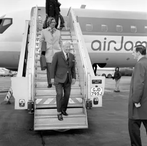 Edward Heath: Edward Heath arrives at Heathrow Airport today. January 1975 75-00232-001