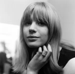 Eighteen year old pop singer Marianne Faithfull surprised her fans yesterday with news of
