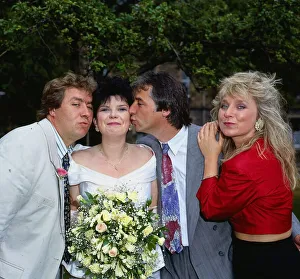 Elaine C Smith actress July 1988 with husband Bob Morton on their wedding day