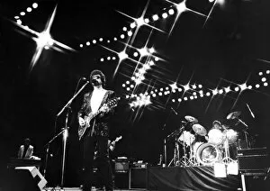 Images Dated 15th March 1986: The Electric Light orchestra was one of many bands who performed for free at