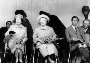 00185 Prints: Elizabeth Queen mother Prince Charles and the Queen 2nd march 1988