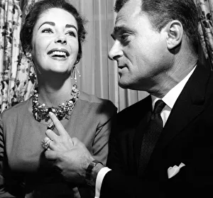 Elizabeth Taylor April 1957 with Husband Mike Todd showing off diamond ring