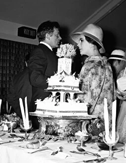 00028 Collection: Elizabeth Taylor Aug 1963 and Richard Burton attend wedding of Richard Burton