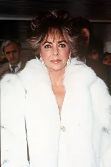 Elizabeth Taylor Feb 1985 wearing white Fur Coat At LAP fron LA