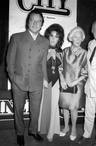 Elizabeth Taylor Oct 1970 and Richard Burton attend the Film City Festival at the Round