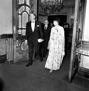 Elizabeth Taylor and Richard Burton hosts at the screeming of