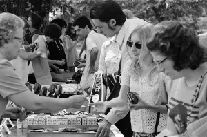 Elvis Presley Fans from Britain, Holland and Denmark browse