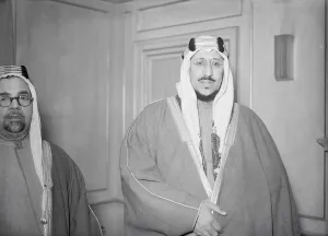00122 Prints: Emir Saud Crown Prince of Saudi Arabia February 1947 006724 / 1