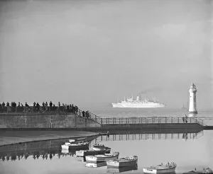 Ocean Prints: The Empress of Canada seen here leaving the River Mersey on her maiden voyage