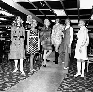 It was the end of six weeksi public dieting for the 12 Sunday Sun slimmers last Thursday
