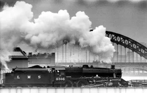 Bridges Prints: Engine No. 5305 the Black Five crosses the River Tyne on 14th March 1987 on its way North