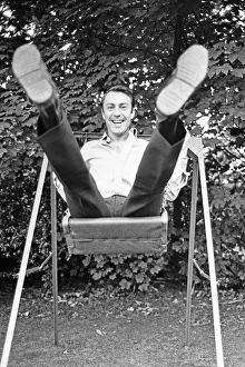 00351 Prints: England football players relax at their Hendon Headquarters