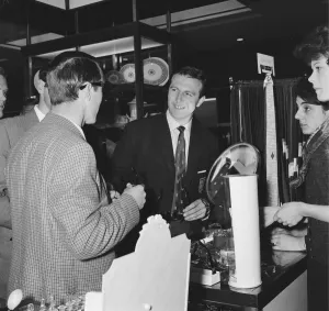 00247 Prints: The England football team at London Airport before their flight to Santiago