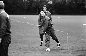 00266 Prints: England footballer Jimmy Greaves relaxes with a game of cricket the day the World Cup