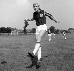 00891 Prints: England player Bobby Moore August 1962 in action during West ham United Training