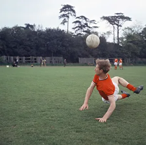 00752 Prints: England team training session at Roehampton ahead of their match against Yugoslavia