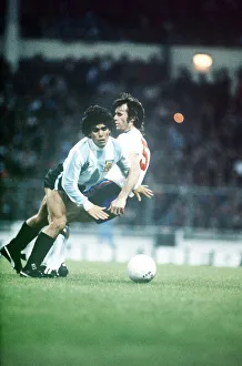 English Prints: England v Argentina May 1980 Diego Maradona Dave Watson MSI