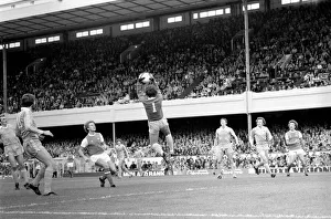 00222 Prints: English Division 1. Arsenal 2 v. Stoke 0. September 1980 LF04-25-063