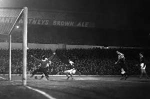 English Division 1 (old) Portsmouth 0-2 Newcastle United First complete match to be