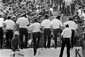 English Division 2. Chelsea 0 v. West Ham 1. September 1980 LF04-22-073 Fans being