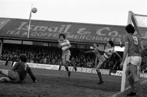 English FA Cup match. Blackpool 0 v Queens Park Rangers 0. January 1982 MF05-17-011