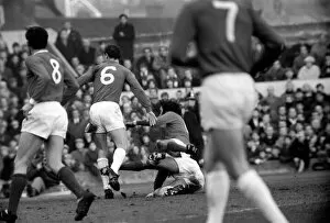 Images Dated 4th January 1970: English FA Cup match at Portman Road Ipswich Town 0 v Manchester United 1
