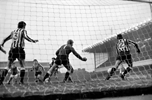 English League Division One match 1969 / 70 Season. Arsenal v. Newcastle